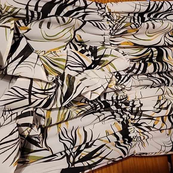 Misa Los Angeles Palm Print Dress - Picture 5 of 7